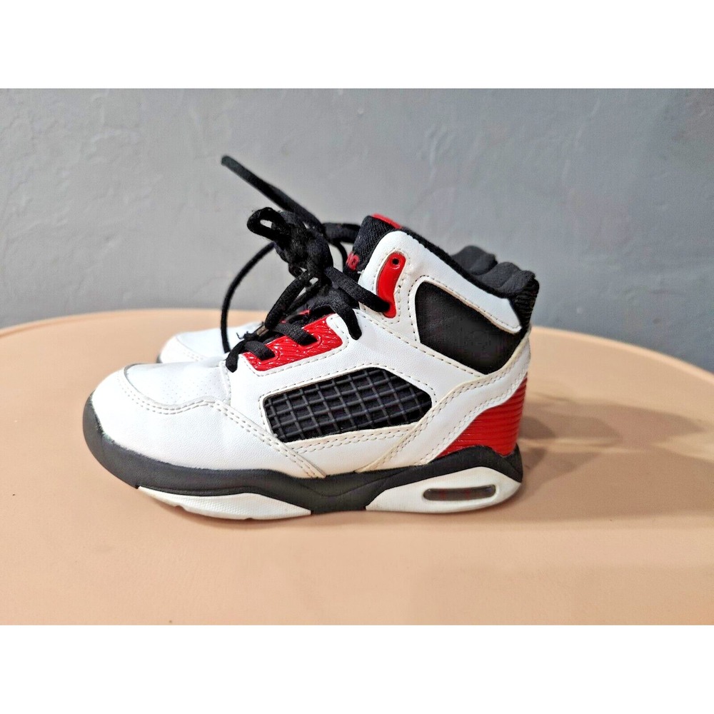 SHAQ Basketball Trainers Black/Red Kids Size 12‎ . "GOOD CONDITION